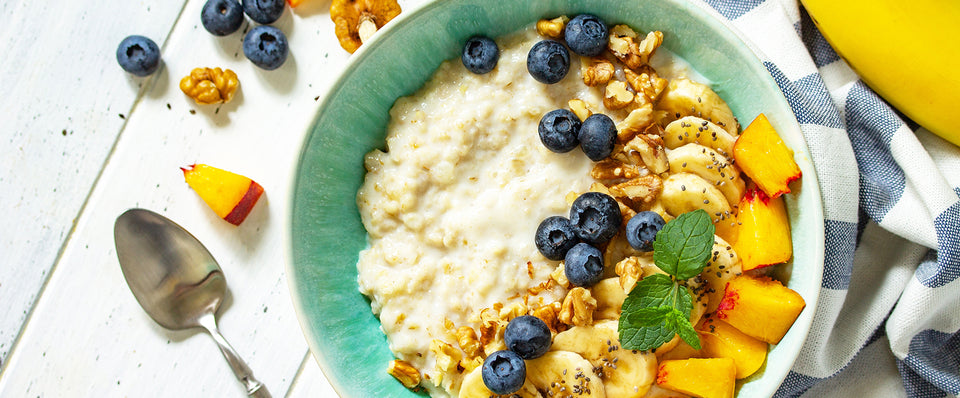 Avena con frutas y proteína
